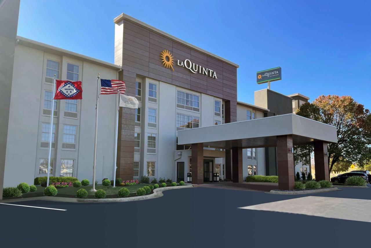 Отель La Quinta By Wyndham Джонсборо Экстерьер фото